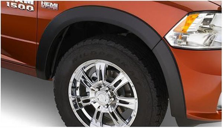 FENDER FLARES BW