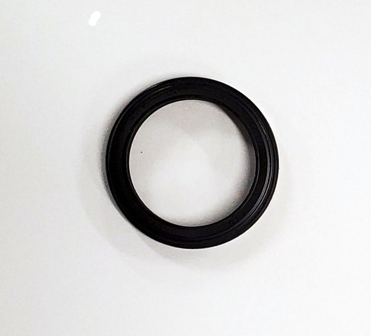 Pitman Shaft Seal for Saginaw 525 Series Manual Steering Boxes [OEM 7801626, 1.125 in. ID]