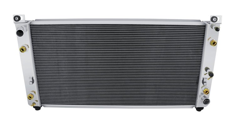 CC2537 Aluminum Radiator for 2001-2002 GM 2500, 3500 Trucks, Suburban w/8.1L V8 Gas Engine