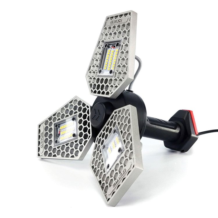 TRiLIGHT LED Shop Light, 3,000-Lumens