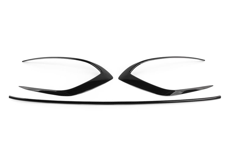 C/F BUMPER TRIM MK8 GTI