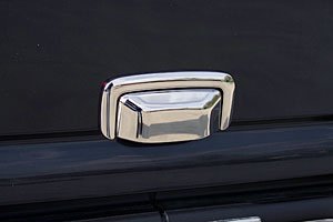 Lift Gate Handle Cover 2000-2006 Suburban/Tahoe/Yukon