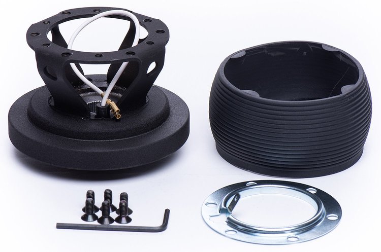 Bolt-On Steering Wheel Adapter 6-Bolt Aluminum - Select BMW Models