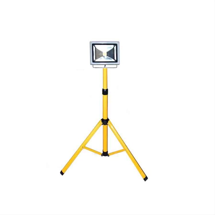 ORACLE 20W LED Indoor/Outdoor Floodlight w/ Telescopic Stand