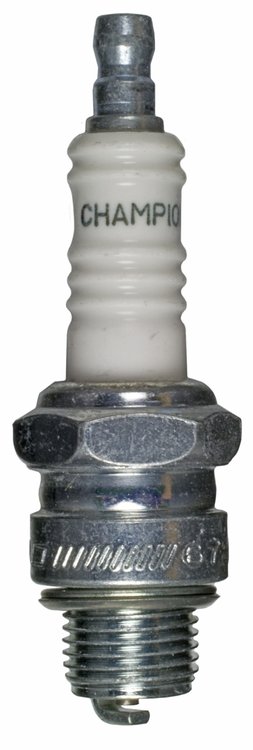 RH8C SPARK PLUG