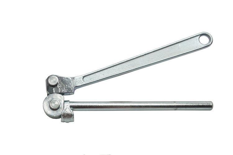 3/16 in OD Tubing 7/16 in Center Radius Lever Handle Tube Bender