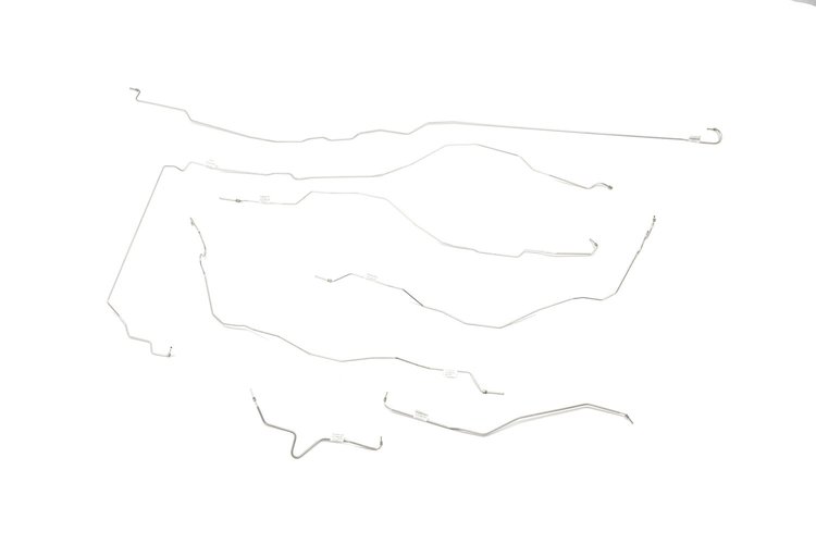 Chevy / GMC Pick Up Brake Line Kits 4WD Crew Cab Short Bed -2001 2002