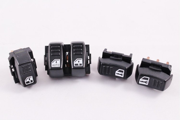 9496CPSW Power Switch Package Kit, 1994-1996 Chevy Camaro, Includes LH & RH Power Window & Lock Switches