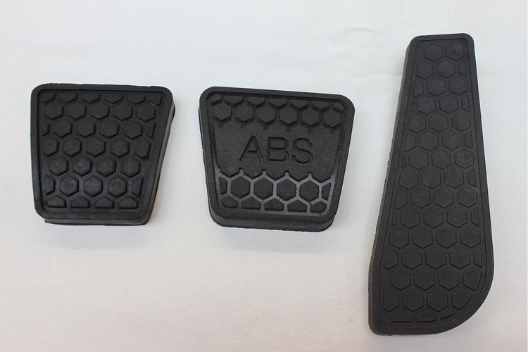 HT9302MPPS Pedal Pad Set, 1993-2002 Chevy Camaro/Pontiac Firebird, Manual