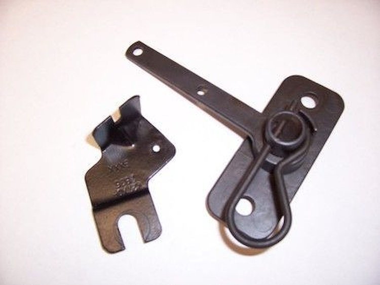 HT8792convlatch Convertible Top Release Rear Latch, 1987-1992 Chevy Camaro/Pontiac Firebird