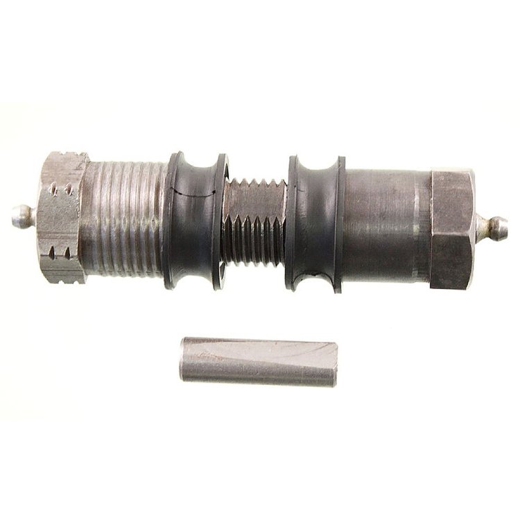 OUTER PIVOT PIN