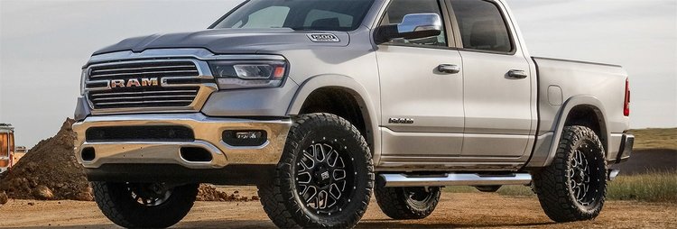 OCTA Series Nerf Bar, Fits Select Dodge Ram, Aluminum [Premium Chrome Finish]