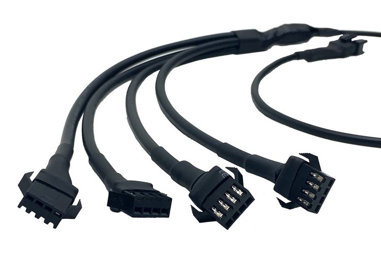 QW843 RGB 1 to 4 LC4 Y-Splitter