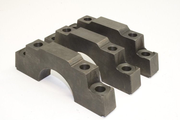 1735001 Main Bearing Caps 1967-86 Chevy 305/350