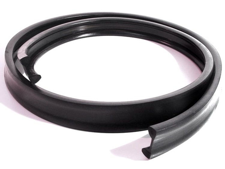 CS 10-A/FT Cowl And Hood Seal, E x Act Reproduction, 7/8 in. Wide