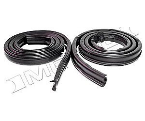 Molded Roof Rail Seals 1971-74 Dodge Charger/Plymouth Satellite