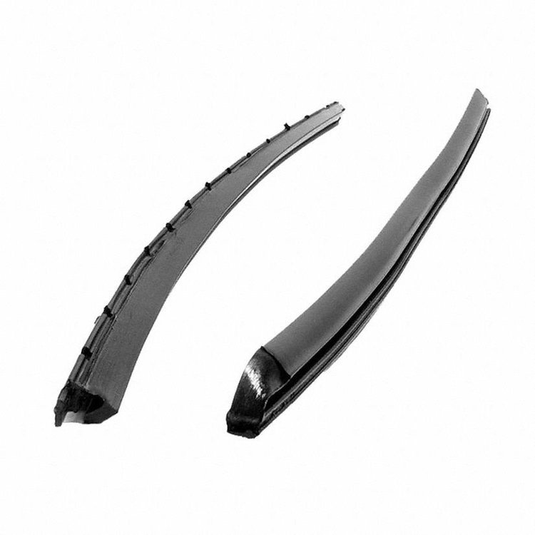 Rear Roll-Up Window Seals 15-5/8 In. long. Pair. REAR ROLL UP SEAL 68-70 AMC AMX PAIR