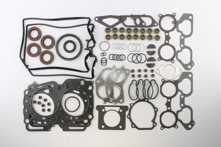 SUBARU EJ205 HEADS/EJ257