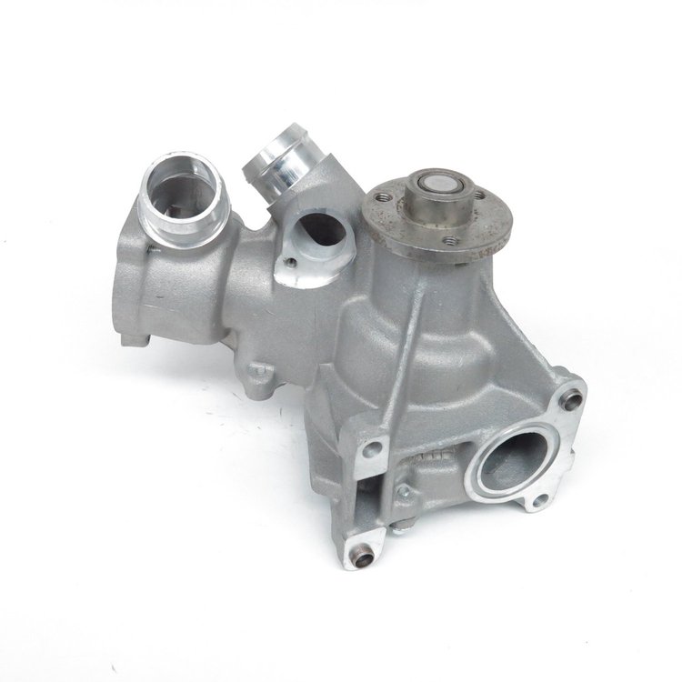 AUTOMOTIVE WATER PUMP