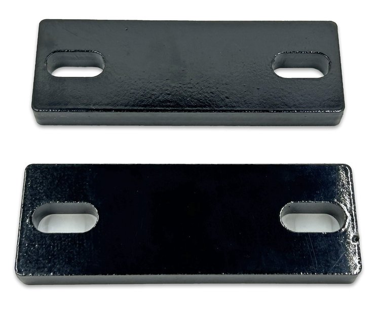 1031-1 1/2 in. Thick Spacer Plates for Rear Sway Bar Mounts [Gloss Black]