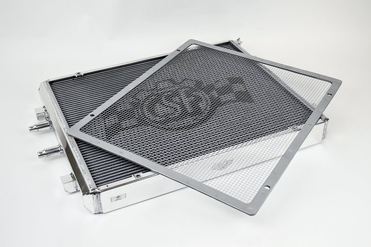BMW F8X M3/M4 Front Mount Heat Exchanger w/ rock guard - Silver
