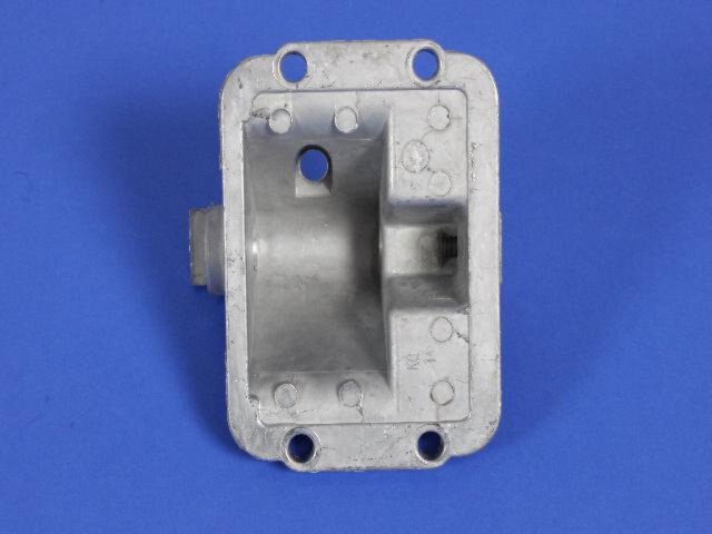 COVER AXLE DISCONNECT