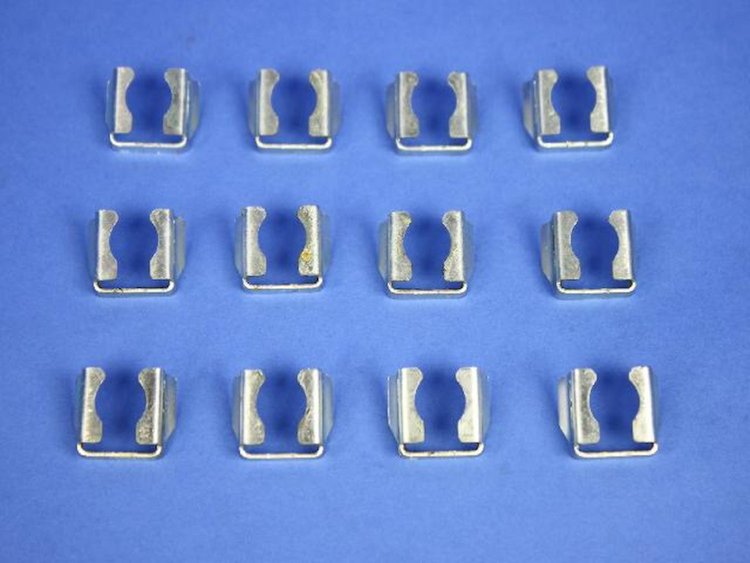 CLIP FUEL INJECTOR