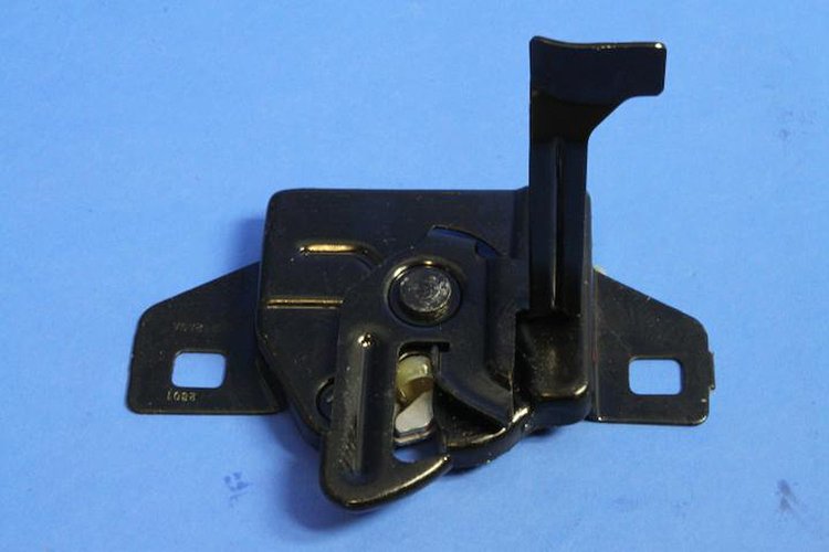 LATCH HOOD