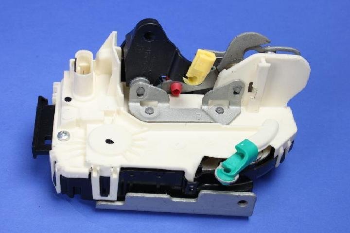 LATCH REAR DOOR