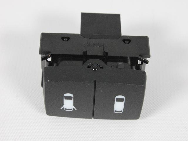 SWITCH 1/4 VENT WINDOW