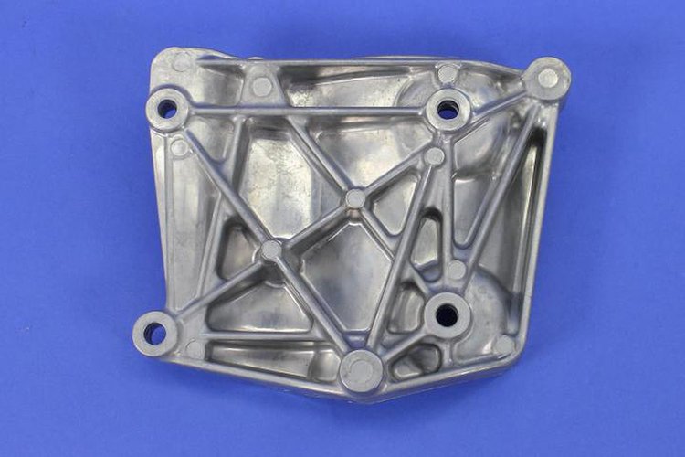 BRACKET A/C COMPRESSOR