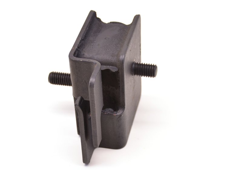 INSULATOR ENGINE MOUNT
