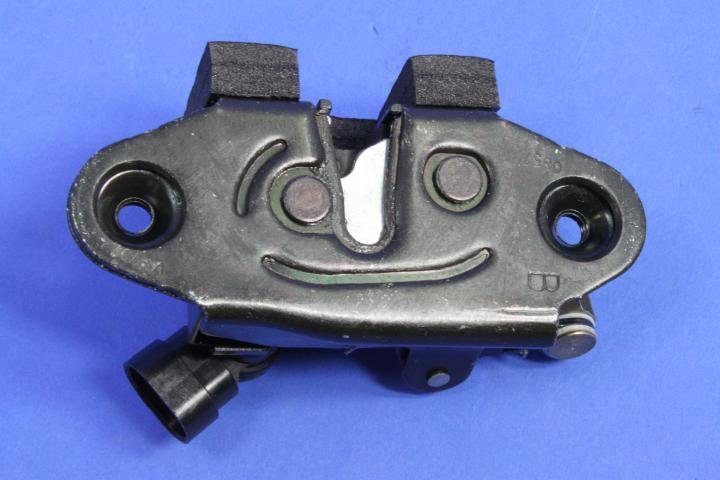 LATCH LIFTGATE