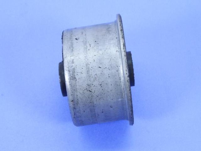 BUSHING CONTROL ARM