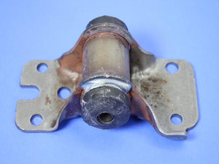 BRACKET REAR SPRING