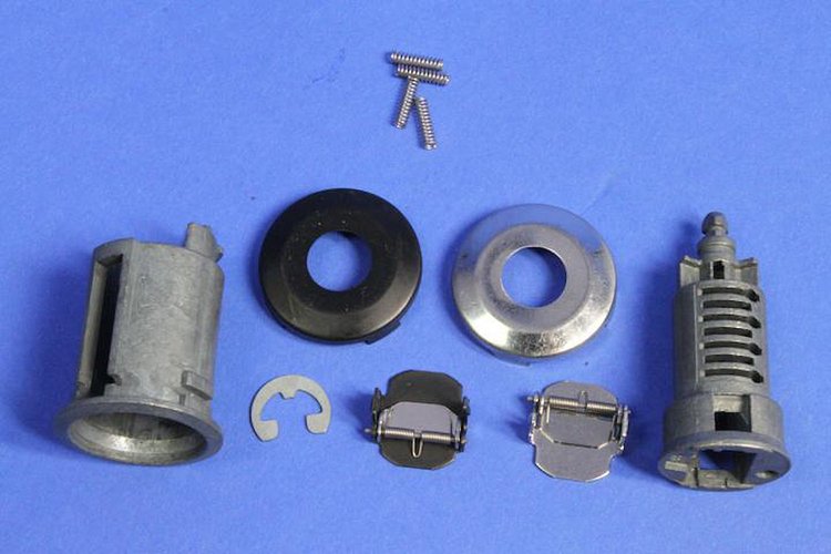 CYLINDER LOCK DOOR LOCK
