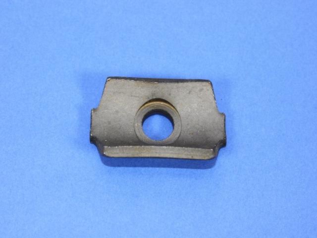 RETAINER VLV ROCKER SHAFT