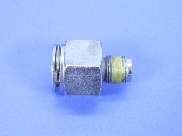 CONNECTOR OIL COOLER HOSE