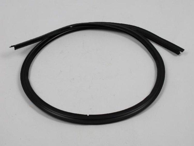 MOLDING WINDSHIELD