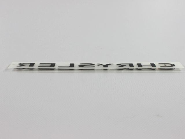 NAMEPLATE CHRYSLER