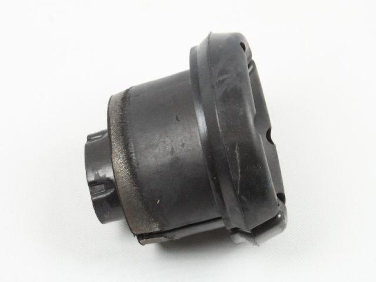 ISOLATOR CROSSMEMBER