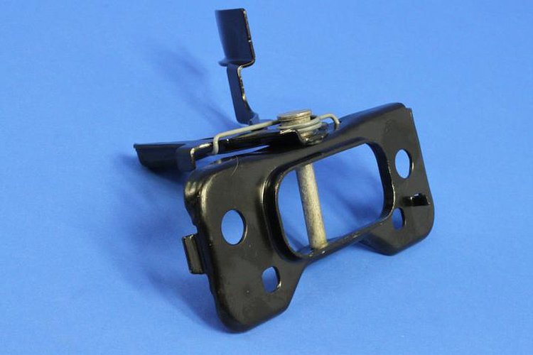 STRIKER HOOD LATCH