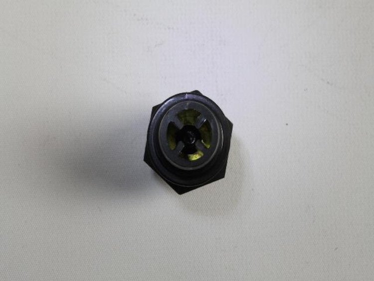 VALVE PCV