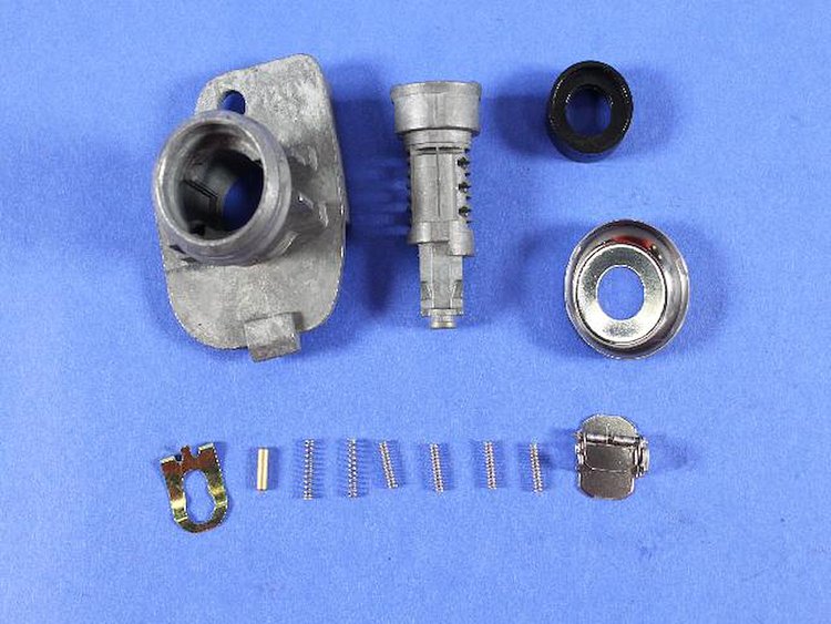 CYLINDER LOCK DOOR LOCK