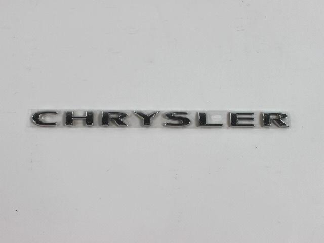 NAMEPLATE CHRYSLER
