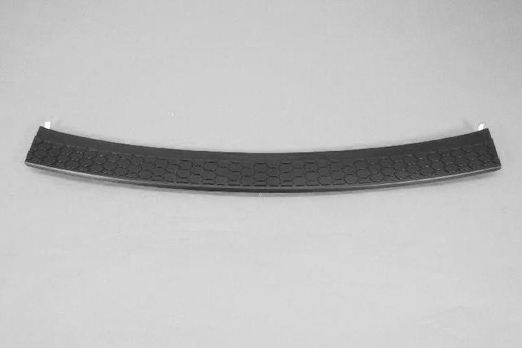 STEP PAD REAR FASCIA