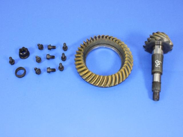 GEAR KIT RING AND PINION