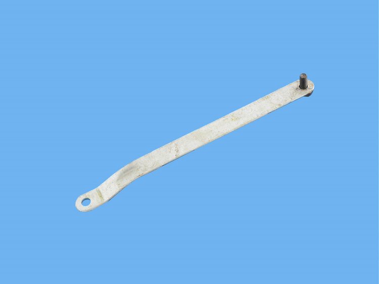BRACE BATTERY TRAY