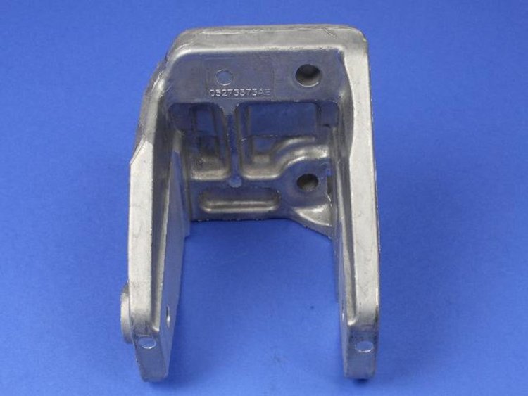 BRACKET ENGINE MOUNT