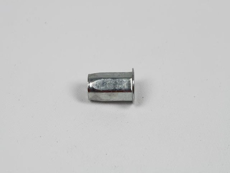 NUT RIVET